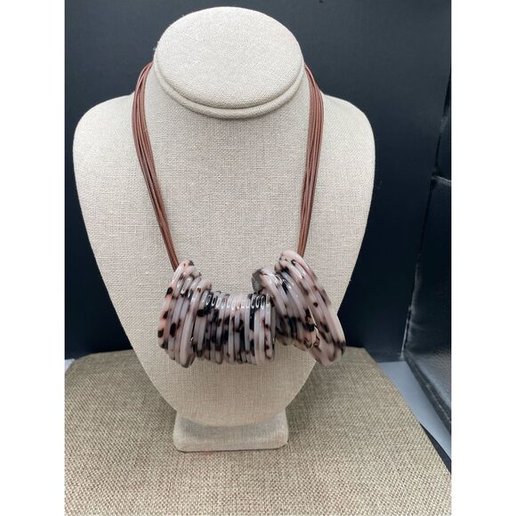 No Brand Jewelry - New Leather Strand Acrylic Disk Statement Necklace Chunky Gold Tone Clasp